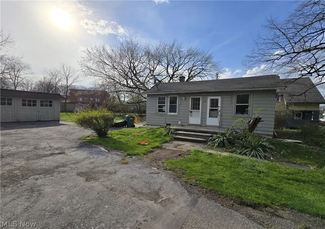Homes for sale in Maple Heights, OH | 14510 Granger Rd, Maple Heights, OH 44137 | MLS# 5184629