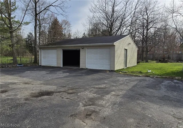Homes for sale in Maple Heights, OH | 14512 Granger Rd, Maple Heights, OH 44137 | MLS# 5184636