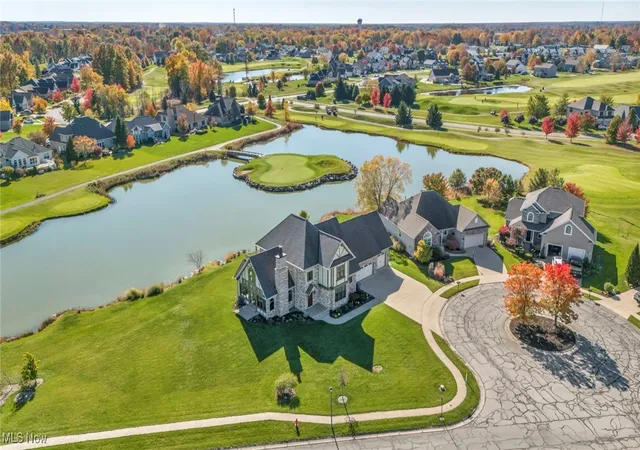2nd image of 808 Buckingham Dr, La Grange, OH 44050 | MLS# 5184752