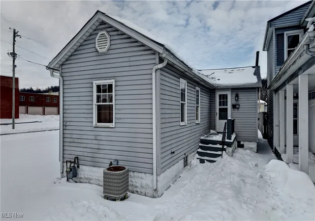 4th image of 318 Bank St, Dennison, OH 44621 | MLS# 5184847
