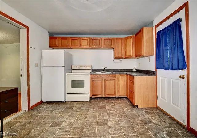 Photo 4 of Single family home for sale at 318 Bank St, Dennison, OH 44621 | MLS# 5184847 | Listing updated on 2026-08-03