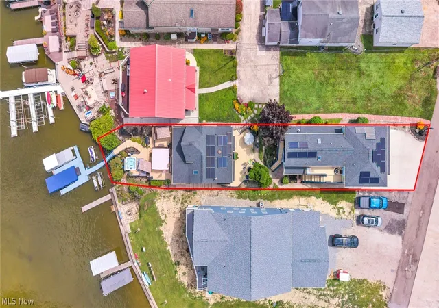 Photo 4 of Single family home for sale at 17544 Pine Ct, Lake Milton, OH 44429 | MLS# 5184564 | Listing updated on 2026-08-24