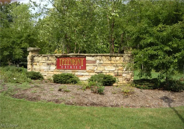1st image of Honeymont Ave Sw, Canton, OH 44706 | MLS# 5185181