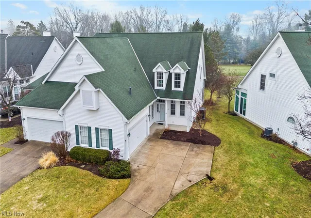 Photo 2 of Sale Pending at 25 Golf View Ln, North Olmsted, OH 44070 | MLS# 5185157 | Listing updated on 2026-08-26