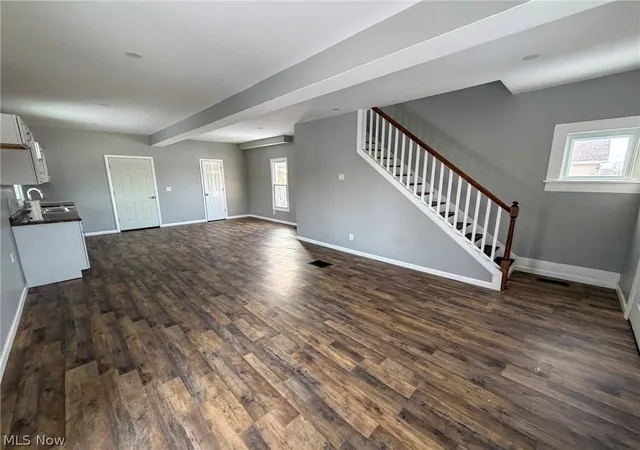 5th image of 252 State St, Struthers, OH 44471 | MLS# 5185534