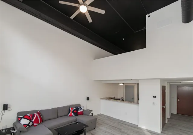 Homes for sale in Cleveland, OH | 1133 W 9Th St #120, Cleveland, OH 44113 | MLS# 5184158