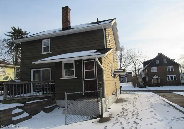 3rd image of 595 Flora Ave, Akron, OH 44314 | MLS# 5186057