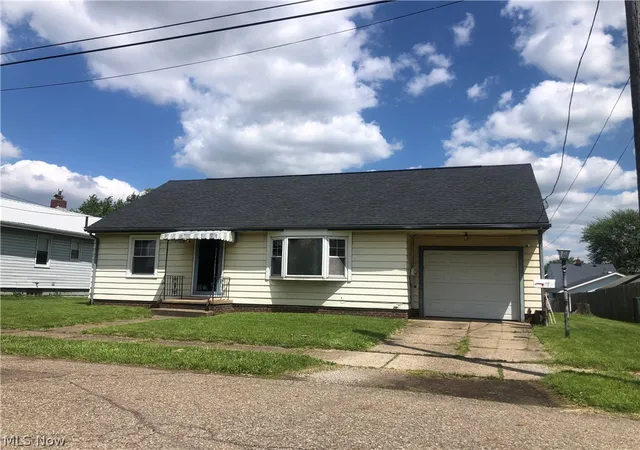 41st image of 1624 Tanner Ave Sw, Canton, OH 44706 | MLS# 5186151