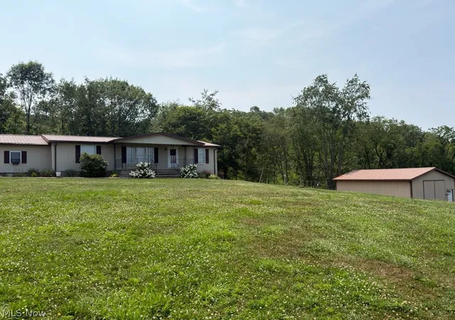 4th image of 1105 Pacific Rd Ne, Carrollton, OH 44615 | MLS# 5185115