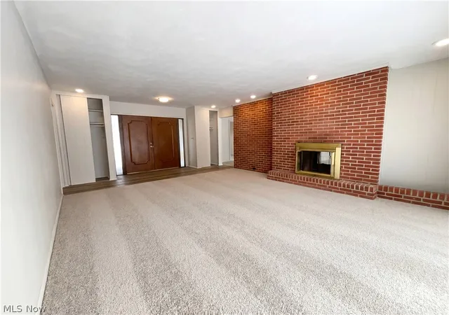 Photo 3 of Single family home for sale at 5896 Mills Crk Ln, North Ridgeville, OH 44039 | MLS# 5186677 | Listing updated on 2026-08-20