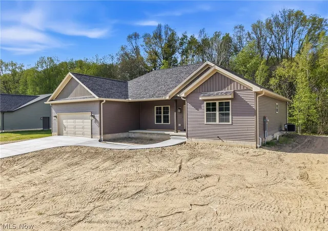 2nd image of 2310 Wilshire Dr, Cortland, OH 44410 | MLS# 5186806