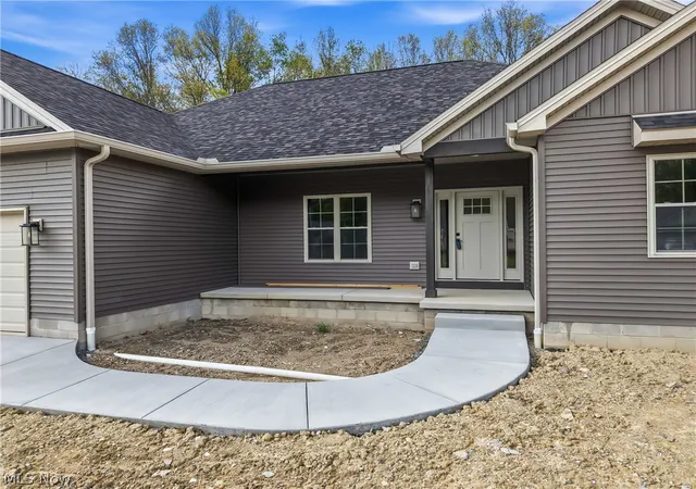 5th image of 2310 Wilshire Dr, Cortland, OH 44410 | MLS# 5186806