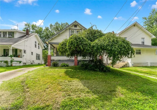 1st image of 34 N Bon Air Ave, Youngstown, OH 44509 | MLS# 5186998