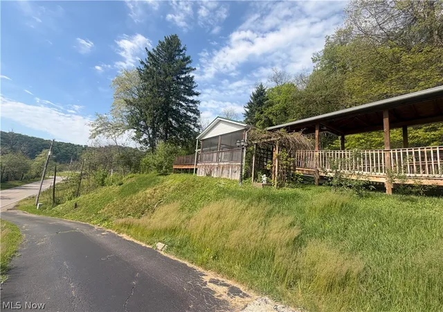 Homes for sale in Rayland, OH | 8587 County Road 15, Rayland, OH 43943 | MLS# 5187051