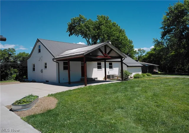 Photo 3 of Single family home for sale at 7184 State Route 43, Bergholz, OH 43908 | MLS# 5187290 | Listing updated on 2026-09-21