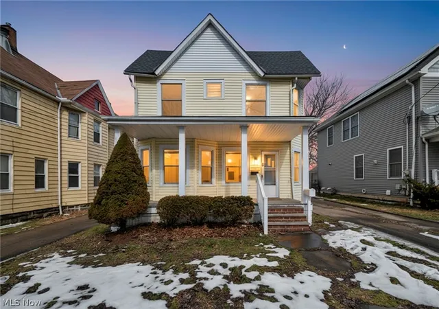 Homes for sale in Cleveland, OH | 6923 Fullerton Ave, Cleveland, OH 44105 | MLS# 5187191