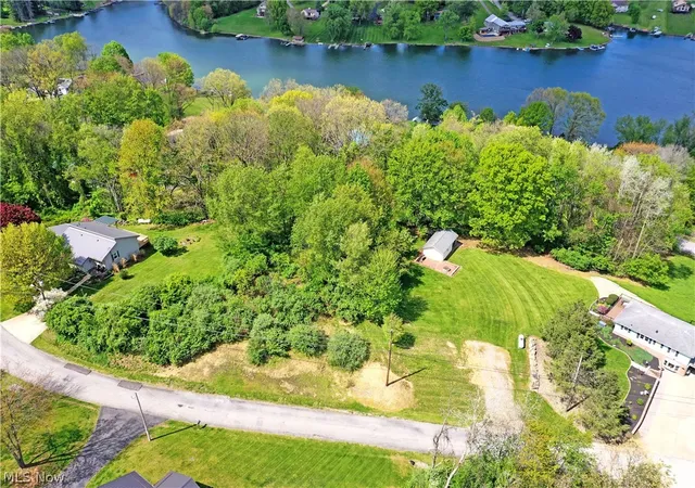 2nd image of 47912 Tomahawk Dr, Negley, OH 44441 | MLS# 5187612