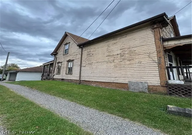 3rd image of 806 Carlisle St, Martins Ferry, OH 43935 | MLS# 5188049