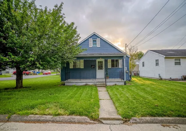 Homes for sale in Vienna, WV | 710 21st St, Vienna, WV 26105 | MLS# 5188065