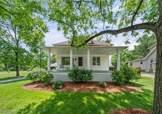 Photo 3 of Single family home for sale at 6312 E Pleasant Valley Rd, Independence, OH 44131 | MLS# 5187399 | Listing updated on 2026-08-18