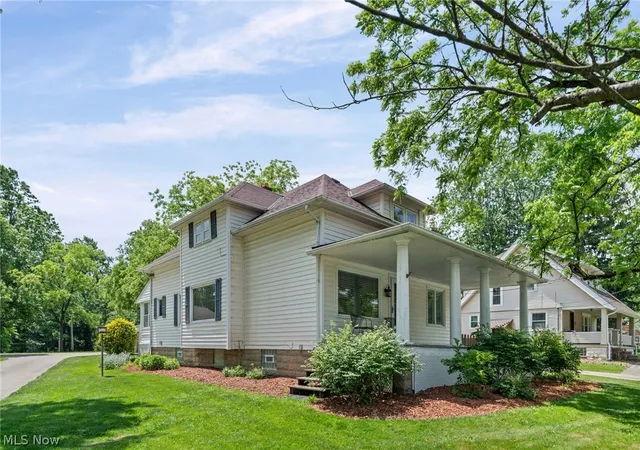 Photo 3 of Single family home for sale at 6312 E Pleasant Valley Rd, Independence, OH 44131 | MLS# 5187399 | Listing updated on 2026-08-18