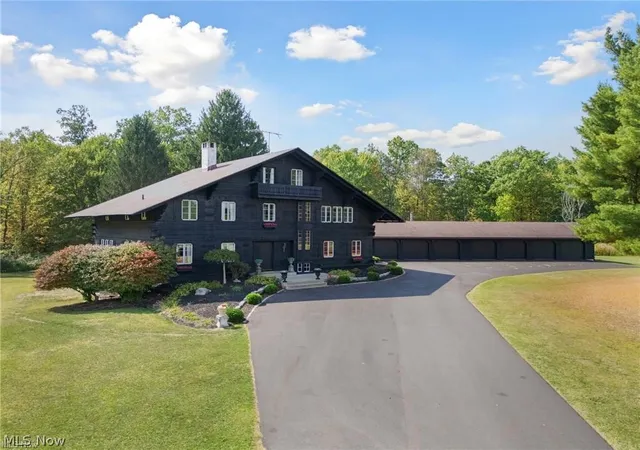 2nd image of 550 Warner Rd Se, Vienna, OH 44403 | MLS# 5187925