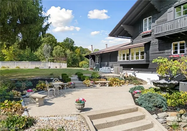 4th image of 550 Warner Rd Se, Vienna, OH 44403 | MLS# 5187925