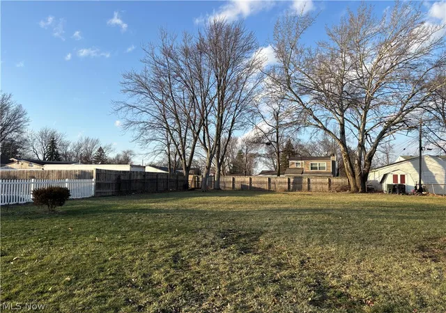 1st image of 714 Hammer Ct, Elyria, OH 44035 | MLS# 5187448
