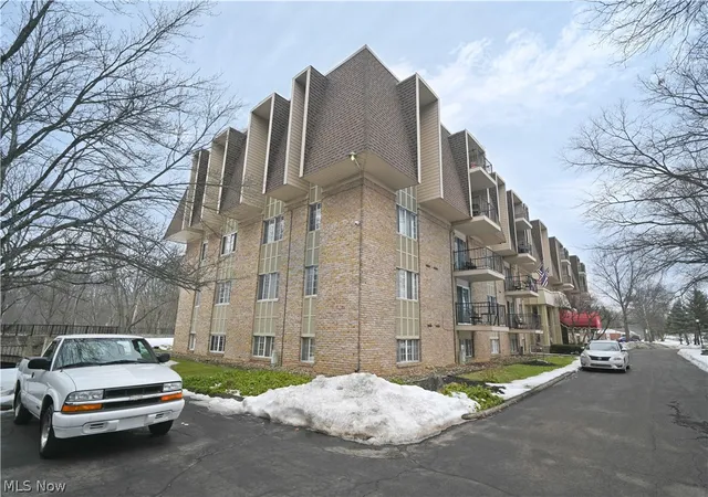 4th image of 5200 W Blvd, Youngstown, OH 44512