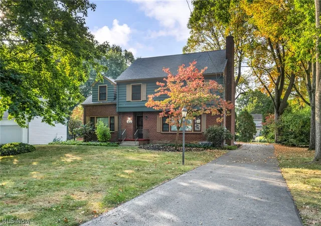 Photo 1 of Sale Pending at 232 Edna St, Youngstown, OH 44514 | MLS# 5184765 | Listing updated on 2026-07-13