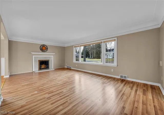 Photo 2 of Sale Pending at 232 Edna St, Youngstown, OH 44514 | MLS# 5184765 | Listing updated on 2026-07-13