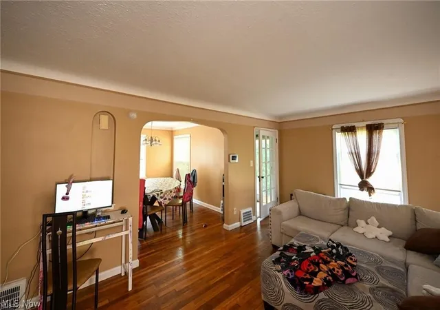 3rd image of 4541 W 174Th St, Cleveland, OH 44135 | MLS# 5188452