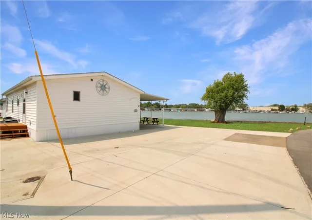 Homes for sale in Port Clinton, OH | 1660 N Compass Ave, Port Clinton, OH 43452 | MLS# 5188575