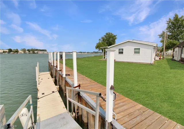 Homes for sale in Port Clinton, OH | 1660 N Compass Ave, Port Clinton, OH 43452 | MLS# 5188575
