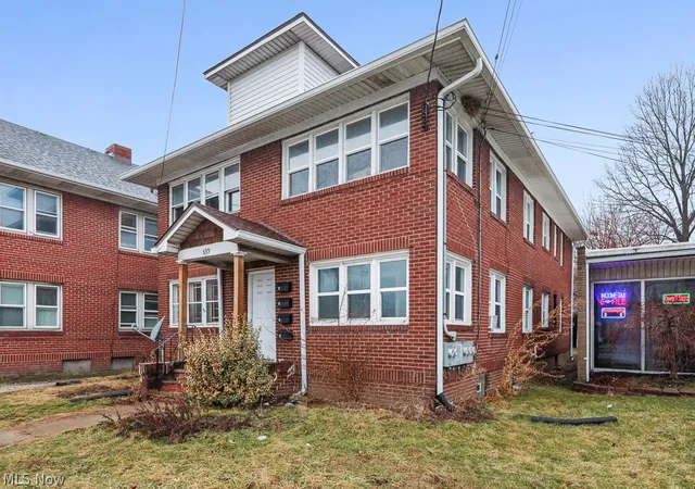 2nd image of 539 E Cuyahoga Falls Ave, Akron, OH 44310 | MLS# 5188682