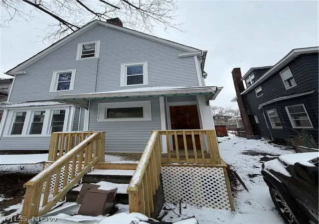 Homes for sale in Cleveland, OH | 10708 Grantwood Ave, Cleveland, OH 44108 | MLS# 5188493