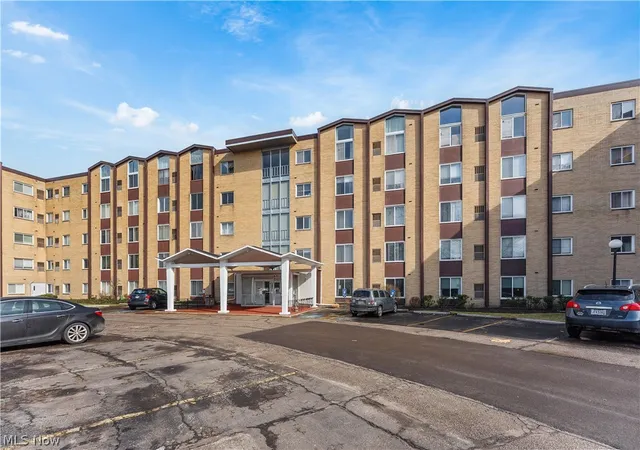 Homes for sale in North Olmsted, OH | 25735 Lorain Rd #210, North Olmsted, OH 44070 | MLS# 5185177