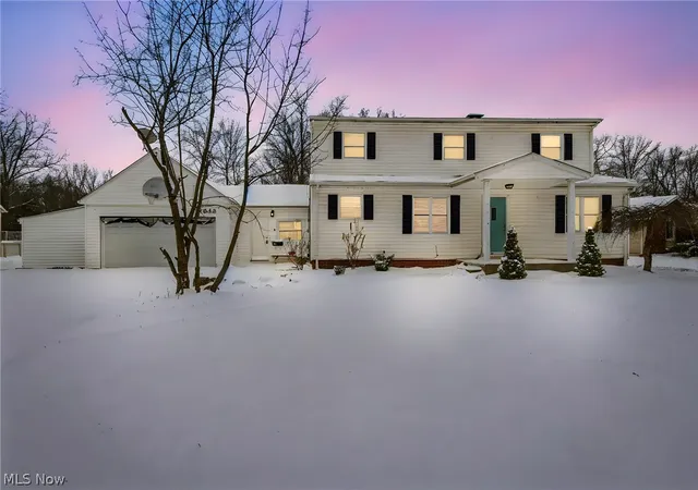 Homes for sale in North Olmsted, OH | 27843 Southern Ave, North Olmsted, OH 44070 | MLS# 5188491