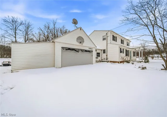 Homes for sale in North Olmsted, OH | 27843 Southern Ave, North Olmsted, OH 44070 | MLS# 5188491