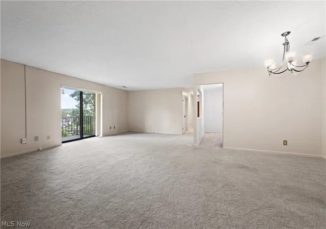 Homes for sale in Broadview Heights, OH | 550 Tollis Pkwy #307, Broadview Heights, OH 44147 | MLS# 5188834