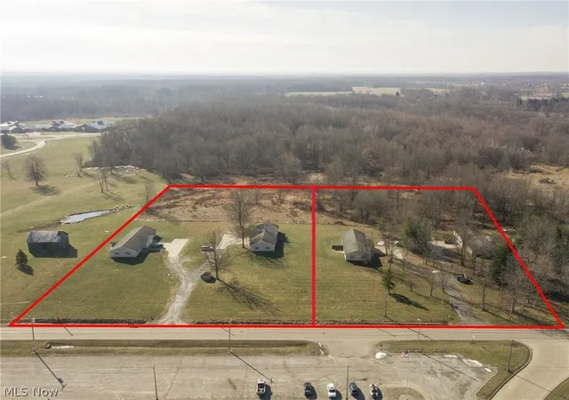 Homes for sale in Ravenna, OH | 8464 & 8446 Tallmadge Rd, Ravenna, OH 44412 | MLS# 5188900