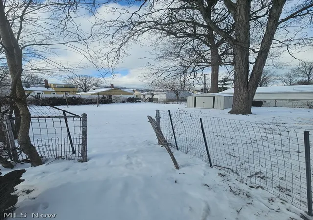 3rd image of 1138 E 331St St, Eastlake, OH 44095 | MLS# 5189077