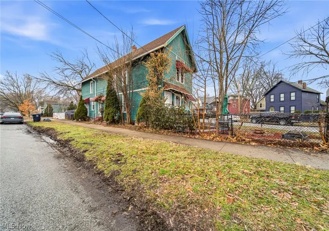 Homes for sale in Cleveland, OH | 3202 Whitman Ave, Cleveland, OH 44113 | MLS# 5188503