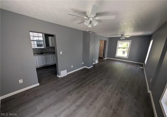 5th image of 807 Woodland Ave, Elyria, OH 44035 | MLS# 5189304