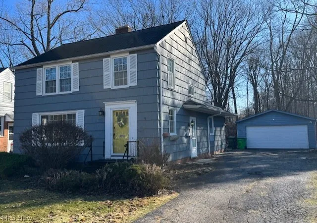 Homes for sale in Cleveland, OH | 4586 E Berwald Rd, Cleveland, OH 44121 | MLS# 5189331