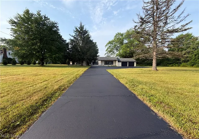 1st image of 4055 Center Rd, Poland, OH 44514 | MLS# 5189154