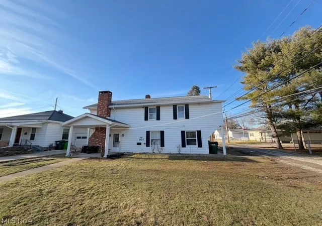 Homes for sale in Dover, OH | 107 W 21st St, Dover, OH 44622 | MLS# 5189119