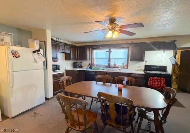 Homes for sale in Dover, OH | 107 W 21St St, Dover, OH 44622 | MLS# 5189119