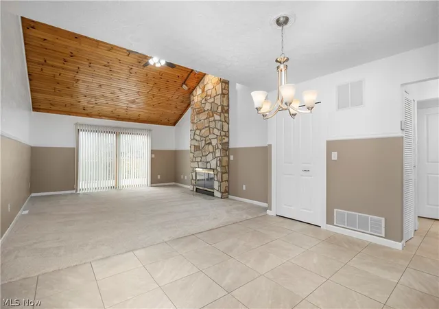 Photo 3 of Sale Pending at 4559 Oakhill Blvd, Lorain, OH 44053 | MLS# 5189524 | Listing updated on 2026-07-07