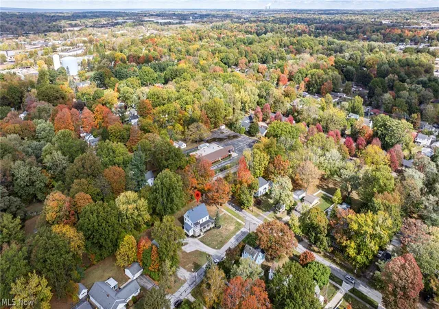 Listing Photo 2 - Condo for sale in building located at 7224 Burridge Ave, Mentor, OH 44060 - Unit #